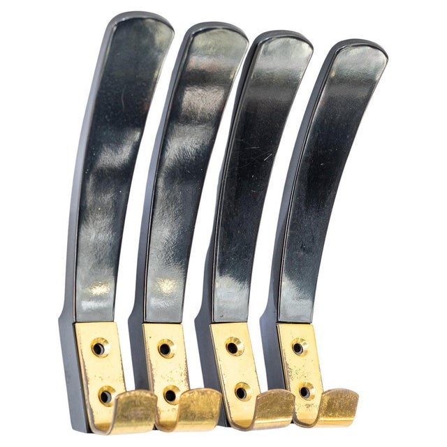1950s Wall Hooks in Bakelite and Brass, Vienna, 1950s, Set of 4 For Sale - Image 5 of 5