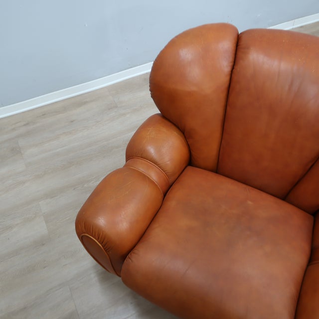 Large Italian Organic Leather Clamshell Lounge Chairs, 1970s, Set of 2 For Sale - Image 13 of 15