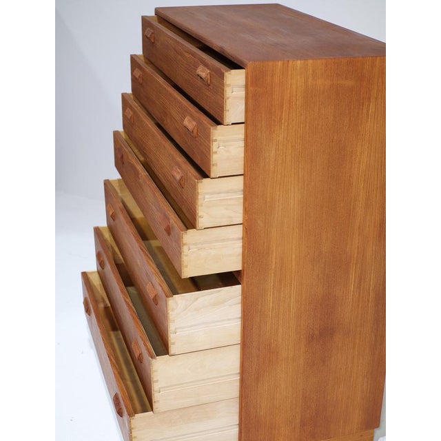 Søborg Møbelfabrik Tall Chest of Drawers in Teak by Børge Mogensen for Søborg, 1960s For Sale - Image 4 of 14
