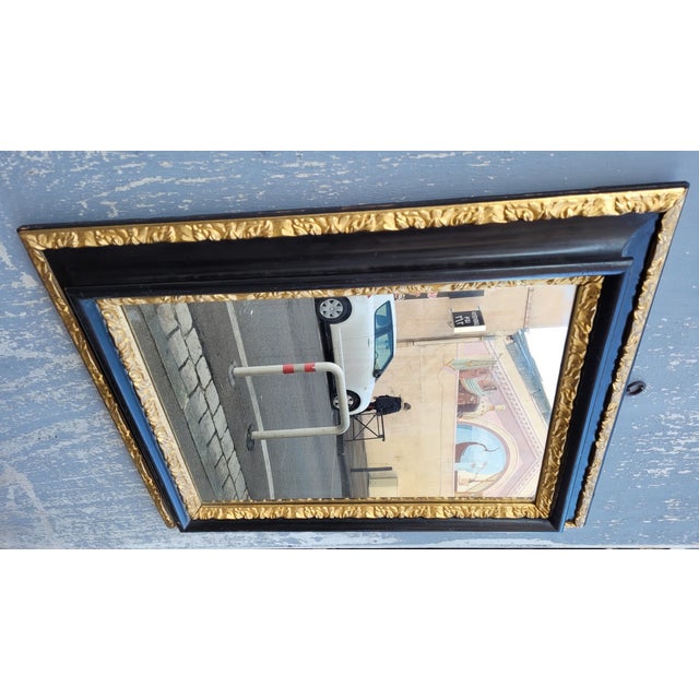 17th Century Mirror in Blackened and Gilded Wood For Sale - Image 5 of 14