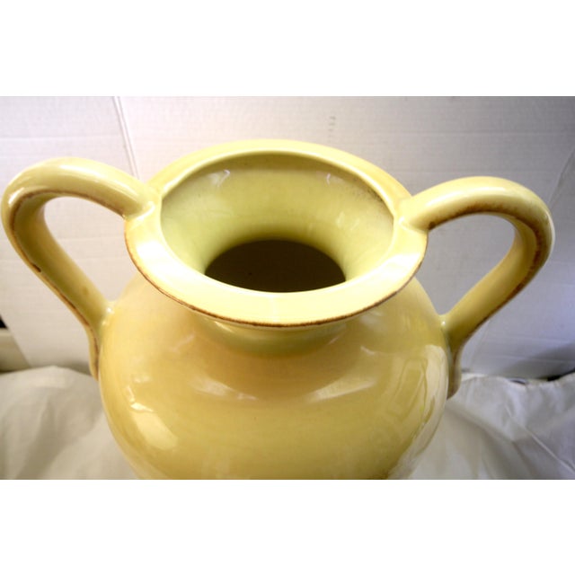 Oversize 1950s Haeger Potteries 20" Pastel Yellow Ceramic Amphora Floor Vase For Sale In San Diego - Image 6 of 11