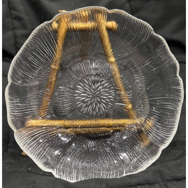 The ARCOROC FLEUR Flower 5.5" Dessert Bread Plates Set of 5 is a vintage collection made in France during the 1980s. These...