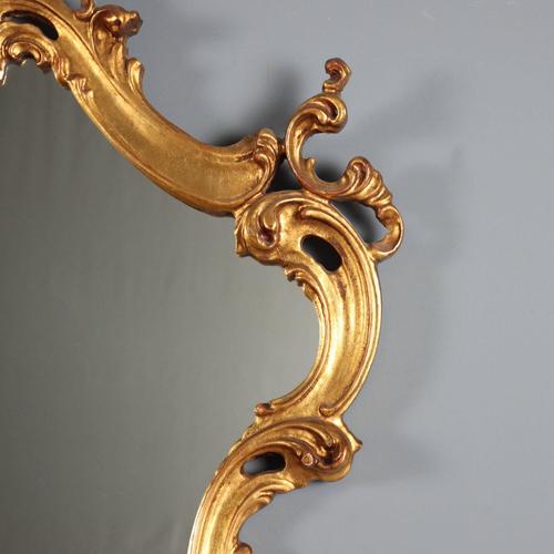 Baroque Style Mirror in Carved and Gilded Wood For Sale - Image 5 of 11