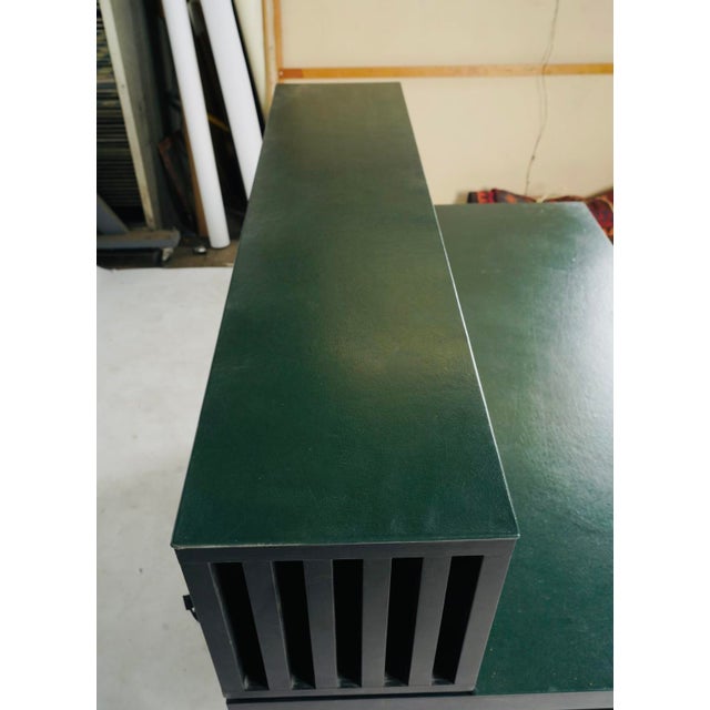 Pace Collection Steven Holl for Pace Collection “Illuminator” Desk With Green Leather & Etched Glass, 1980s For Sale - Image 4 of 10