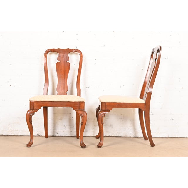 Henkel Harris Style Queen Anne Solid Mahogany Side Chairs or Dining Chairs, Pair For Sale - Image 9 of 11