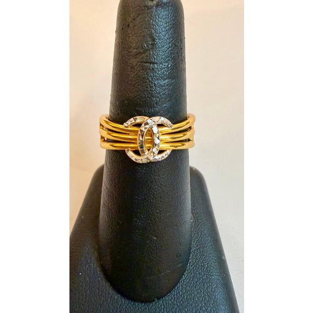 Three Band Two Tone 22 Karat Yellow Gold , 4.5 Gm , CC Ring Size 8.5 For Sale - Image 4 of 8
