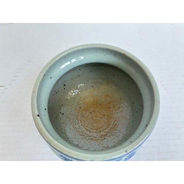 Antique Japanese Porcelain Censer – Blue & White Cachepot Pot | Japan For Sale - Image 4 of 11