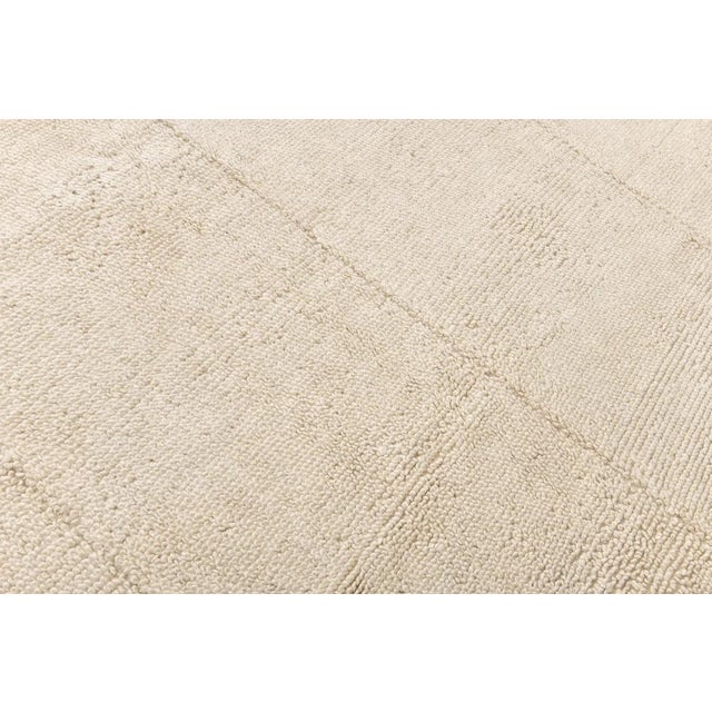 1970s 1970s Turkish Organic Off White Floor Wool Rug For Sale - Image 5 of 9