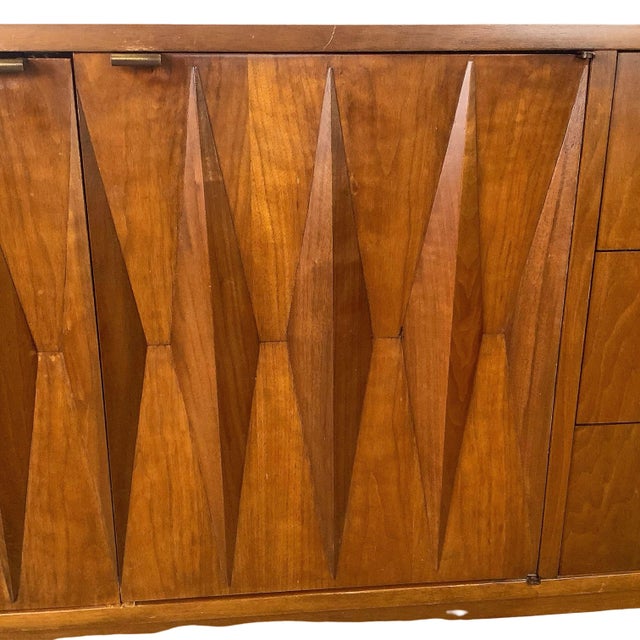 American of Martinsville Harlequin Diamond Front Triple Dresser, MCM For Sale - Image 12 of 13