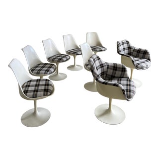 Eero Saarinen for Knoll White Tulip Pedestal Chairs With New Plaid Cushions - Set of 8 For Sale