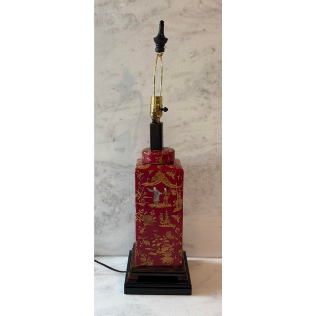 Chinoiserie Vintage Hand Painted Red Chinoiserie Table Lamp For Sale - Image 3 of 9