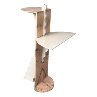 Italian Modern Display Stand in White and Pink Marble, 1970s For Sale