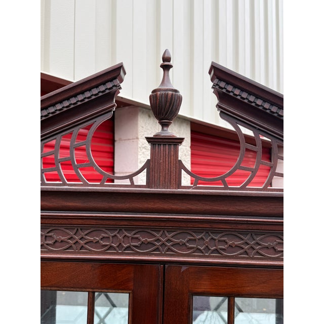 Brown Stickley Furniture Chippendale Mahogany Curio / Display Cabinet For Sale - Image 8 of 12