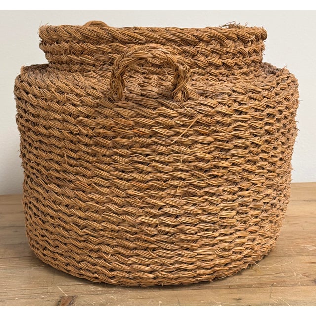 Vintage Handled Woven Seagrass Basket For Sale - Image 4 of 10