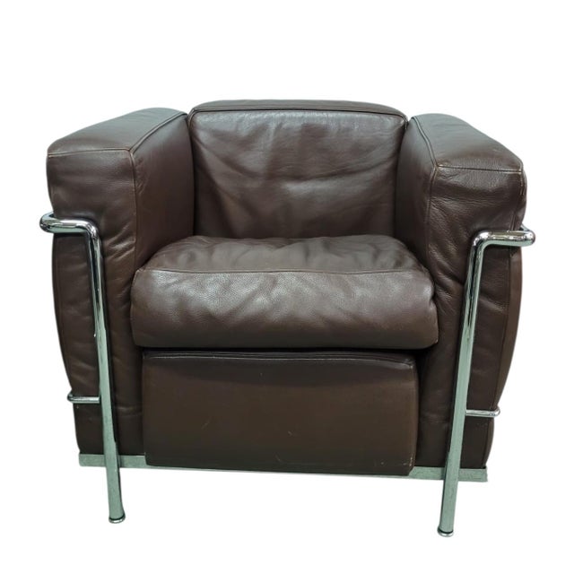 Contemporary LC2 Leather Chairs by Le Corbusier, 1965, Set of 2 For Sale - Image 3 of 18