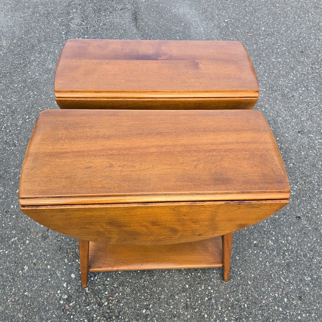 Cushman of Vermont Pair of Vintage Cushman Colonial Drop-Leaf Side Tables - Model 8006 - Solid... For Sale - Image 4 of 4