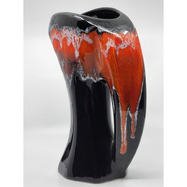 This Vallauris vase or pitcher is an exceptional piece, not only for its aesthetic appeal but also for its history. Made...