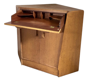 Mid-Century Modern Corner Secretaire in Oak Veneer from G-Plan, 1950s