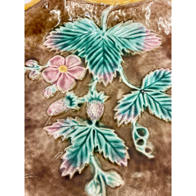 English Antique Leaf Shaped Majolica Serving Dish /Plate Decorated With Strawberries & Foliage With Twig Handle - Circa 19th Century For Sale - Image 3 of 11