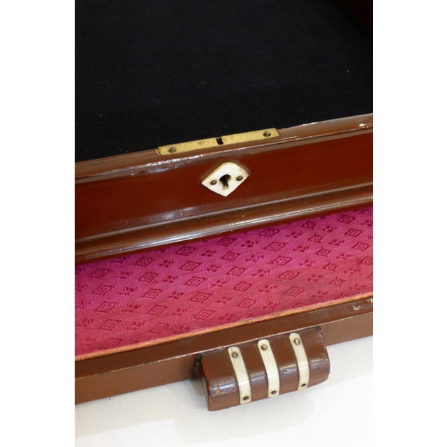 Maroon Large Mid-Century Asianf Lacquered Wood Jewelry Box with Fish, 1950s For Sale - Image 8 of 18