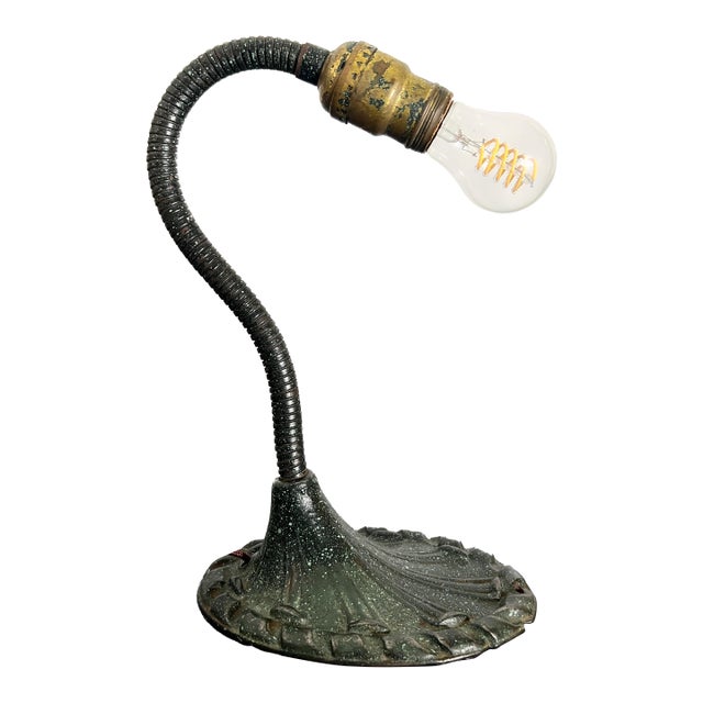 1930s Restored Mid-Century Art Deco Aladdin Mfg. Co. Gooseneck Desk Lamp – Cast Iron Base For Sale