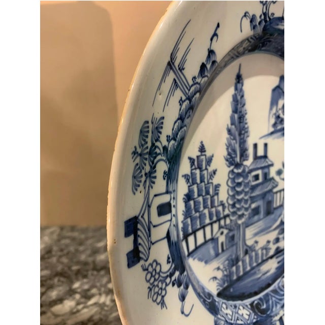 Chinoiserie 19th Century Hand Painted English Delft Chinoiserie Decorated Charger For Sale - Image 3 of 7
