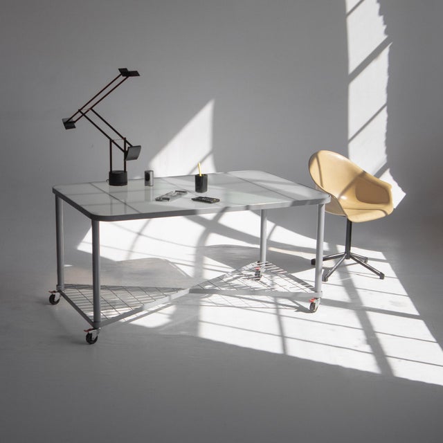 Modern 1970s Artemide Tizio Desk Lamp by Richard Sapper - Modernist For Sale - Image 3 of 8