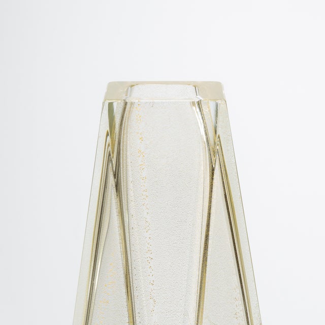 Hand Blown Murano Vase Goccia in Clear With 24-Karat Gold Flecks Large For Sale - Image 11 of 11