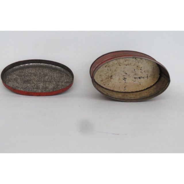 Metal Mellomints Pre Ww2 Candy Tin Metal Oval Box With Removable Lid Made in Usa 4904b For Sale - Image 7 of 9