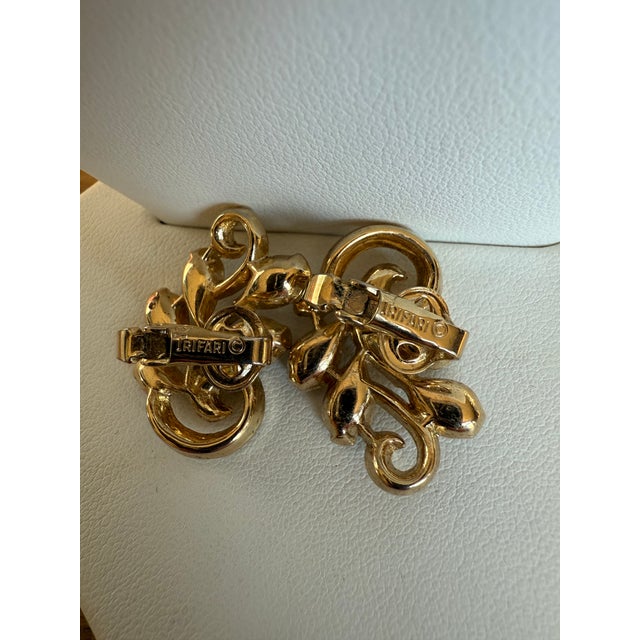 Mid 20th Century Mid 20th Century Vintage Trifari Gold Rhinestone Clip on Earrings, A Pair For Sale - Image 5 of 11