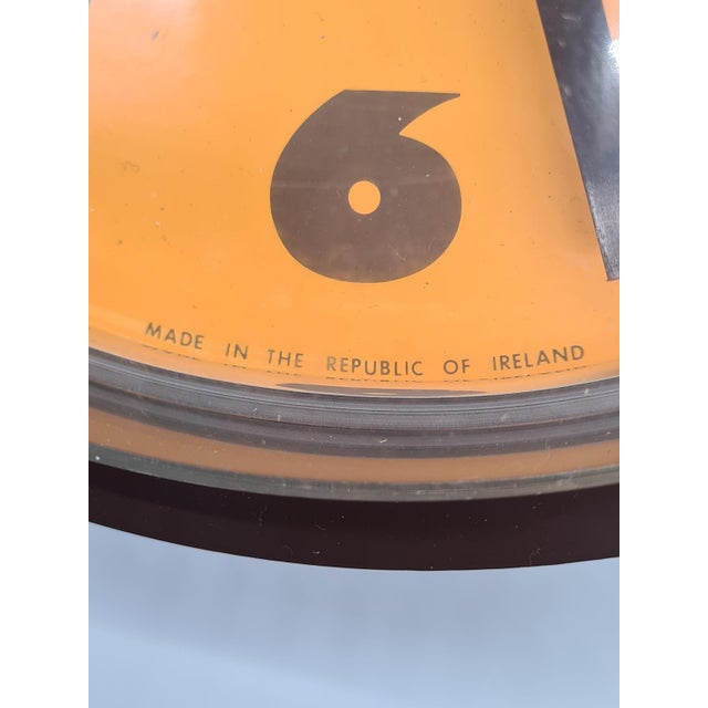 Space Age Style Wall Clock with Orange Dial from Hanson, Ireland, 1970s-1980s For Sale - Image 6 of 11