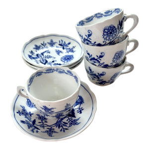 Antique Meissen Blue Onion Demitasse Cups and Saucers, Made in England