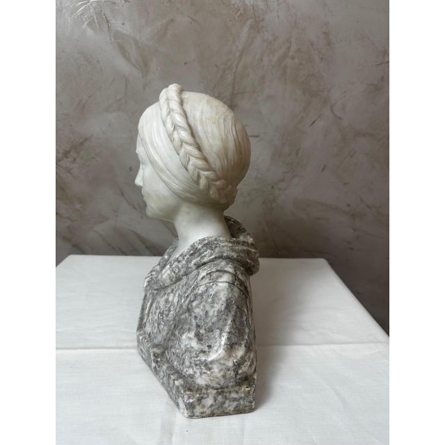 Stone Marble Bust of a Woman by Guglielmo Pugi, 1890 For Sale - Image 7 of 11
