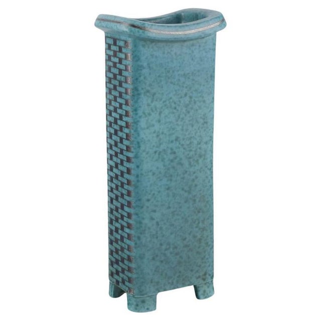 Pre-owned goods are exempt from import duties for u.s. Customers. Therefore, no import tariffs will be applicable to your...