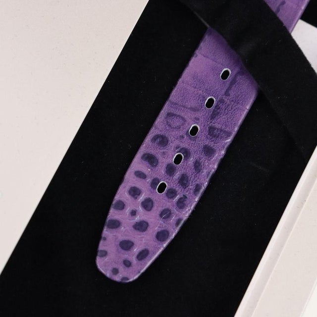 Skin Ruby Lustrous Bliss SFZ112 Watch from Swatch For Sale - Image 4 of 6