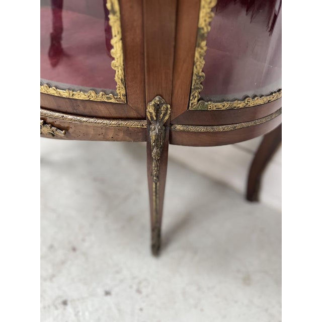 Napoleon III Curved Display Case in Mahogany and Veneer For Sale - Image 11 of 14