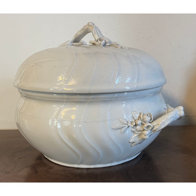 Antique 19th Century German KPM Berlin Porcelain Rococo Blanc De Chine Soup Tureen For Sale - Image 12 of 18