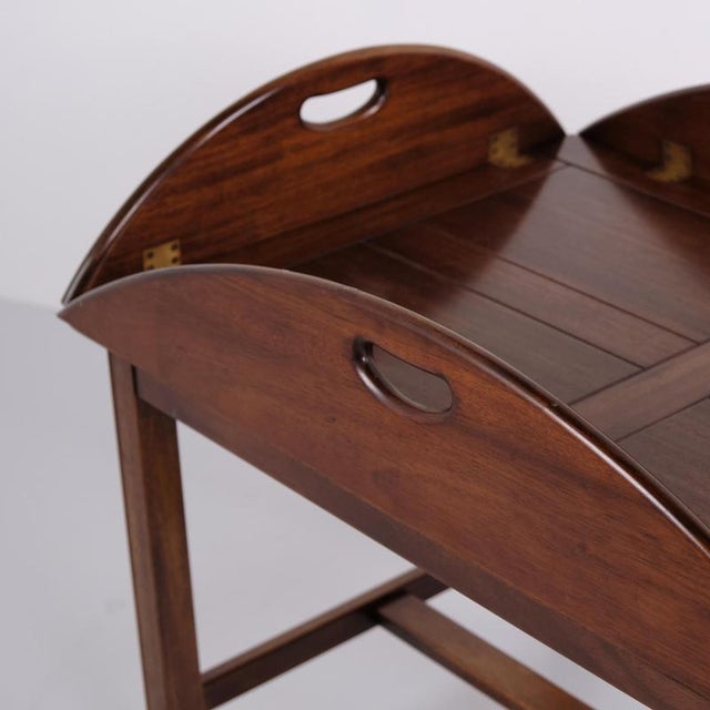 Large Butler Coffee Table in Polished Mahogany with Brass Fittings, 1940 For Sale - Image 10 of 12