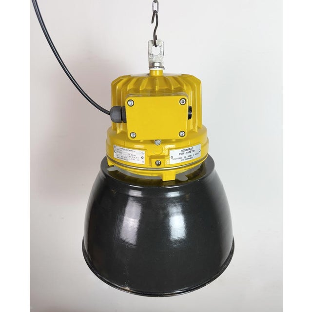 Industrial Yellow Explosion Proof Lamp with Black Enameled Shade from Elektrosvit, 1990s For Sale - Image 9 of 18