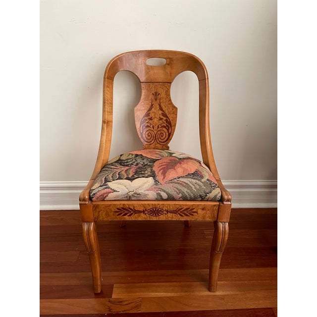 Biedermeier Revival side chair, circa 1930s, with a shield-form back splat in richly figured burl veneer and contrasting...