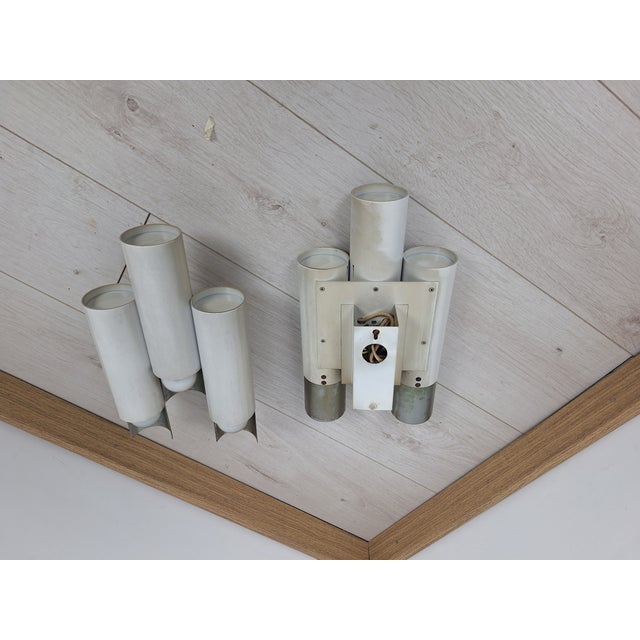 Metal Three-Light Tubetto Wall Lamps in White Iron and Chrome by Stilnovo, 1960s, Set of 2 For Sale - Image 7 of 8