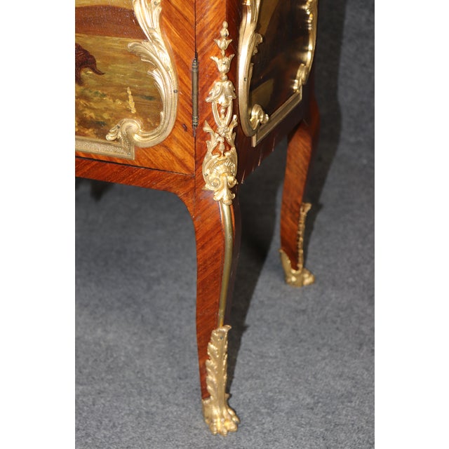 Brown Fine Bronze Mounted Vernis Martin Painted French Louis XV Vitrine For Sale - Image 8 of 15
