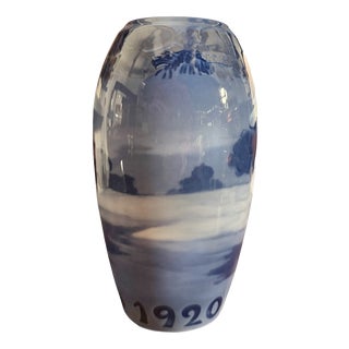Annual Vase from Bing & Grondahl, Denmark, 1920 For Sale