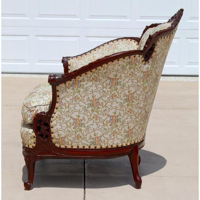 Late 19th Century Antique French Louis XV Style Bergère Armchair – Hand-Carved Mahogany, Tufted Floral Upholstery, C. Late 19th Century For Sale - Image 5 of 18