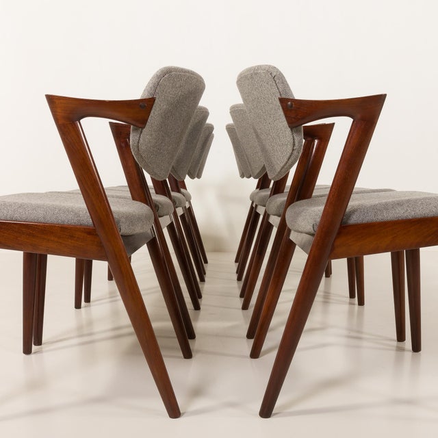 Model 42 Chairs in Rosewood by Kai Kristiansen for Schou Andersen, Denmark, 1960s, Set of 8 For Sale - Image 10 of 18