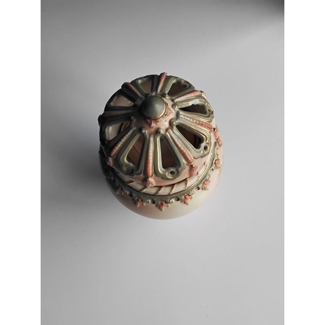 Ceramic Blush Ivory Pot Pourri Jar from Royal Worcester, 1900 For Sale - Image 7 of 8