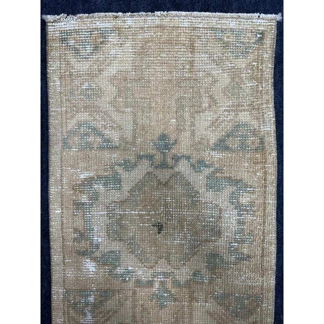 Turkish Yastik Rug 1'6" x 2'9" For Sale - Image 4 of 5