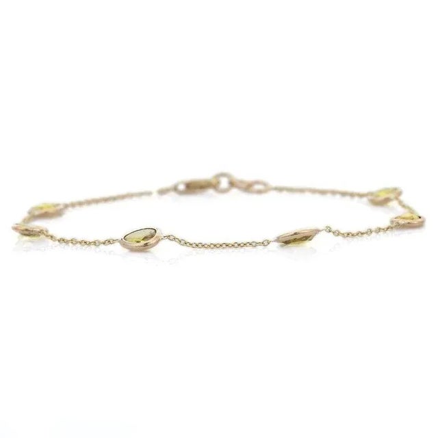 Metal Vivid 3.42ct Yellow Sapphire Link Chain Birthstone Bracelet in 18k Solid Gold For Sale - Image 7 of 14