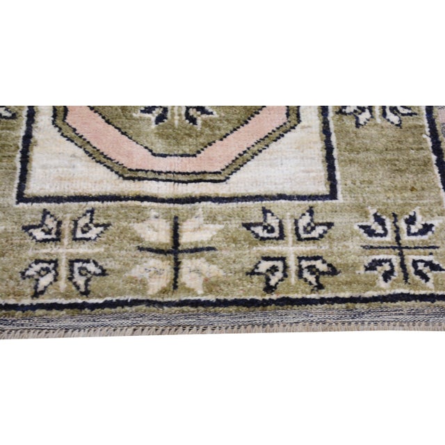 1980s Oushak Hand Knotted Wool Rug, 2'9"x10'6" For Sale - Image 4 of 5