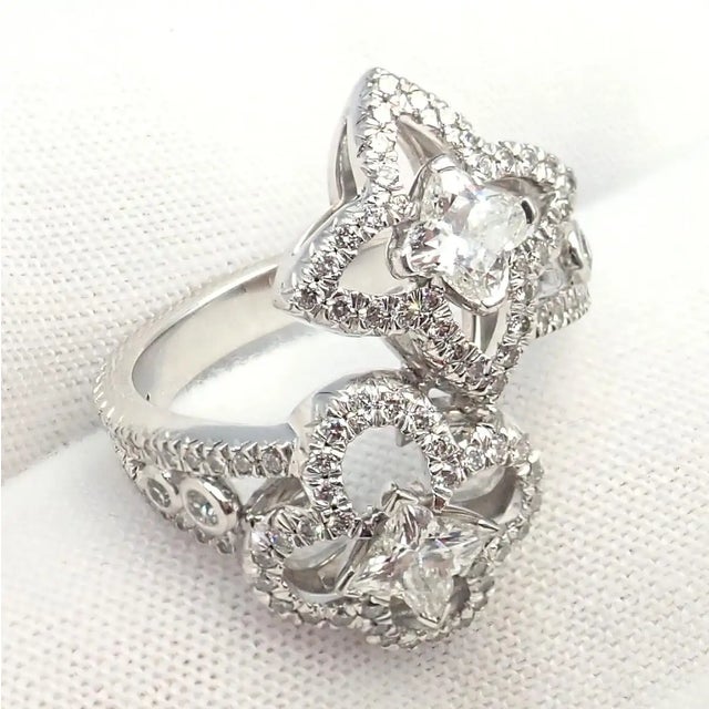 Early 21st Century Louis Vuitton LV Monogram Signature Diamond Fusion White Gold Ring, Size 5.75 For Sale - Image 5 of 12